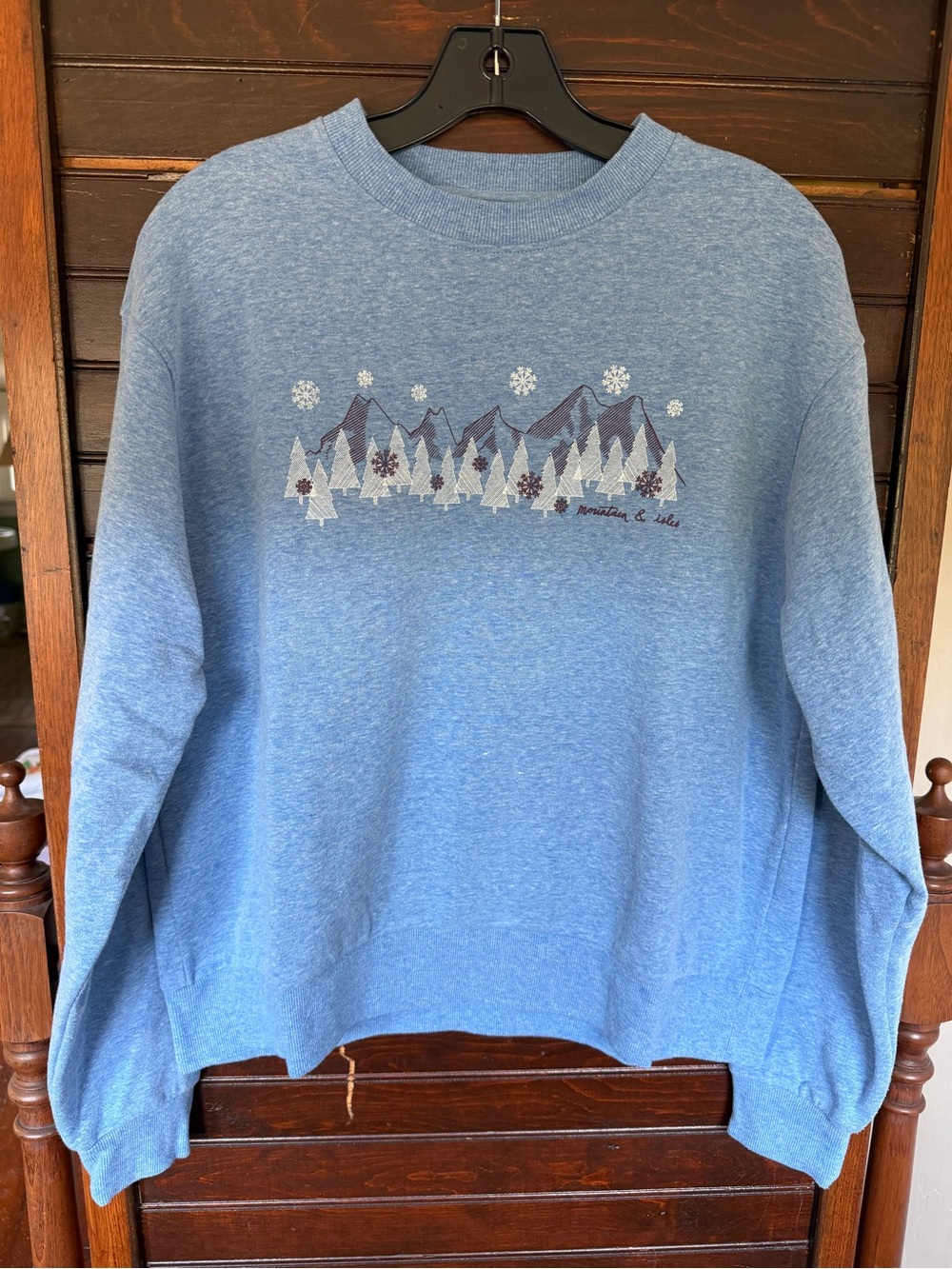 Mountain & Isles Crewneck Sweatshirt